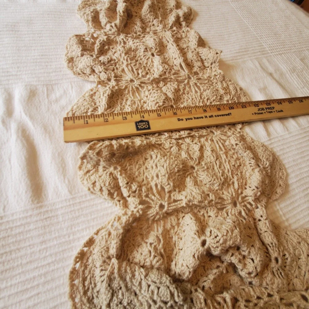 Doily Hand made brown Crocheted Table Runner 40